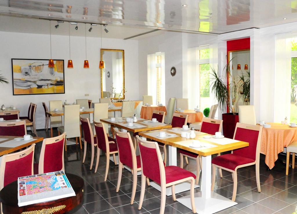Hotel Blankenese Hamburg Bagian luar foto